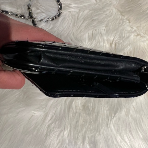 Pre-loved Chanel black Quilted Patent Leather Brilliant , clutch bag. - Picture 10 of 11